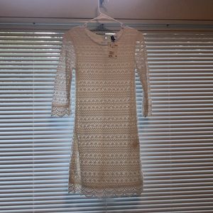 White mid sleeve dress